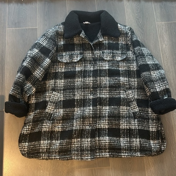 Joe Fresh Sherpa Teddy Fleece Black and White Checkered Shacket Coat Size 3X - Picture 15 of 15